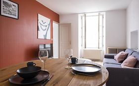 Gîte Terracotta de Segré ✰ cuisine ✰ chambre (lit queen size) ✰ salon